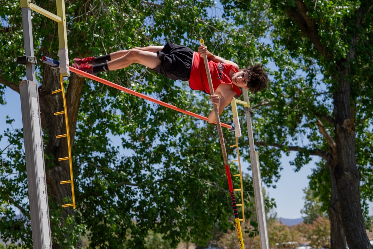 State track and field action is coming your way -- May 16-17 at the UNM Track-Soccer Complex! Get your tickets at golobos.evenue.net/events/NMAATF to cheer on your Chargers!  👟 ⚡ 💪

#AlbuquerqueAcademy #AcademyInMotion #AcademyChargers #AcademyTrackAndField #DistrictChamps