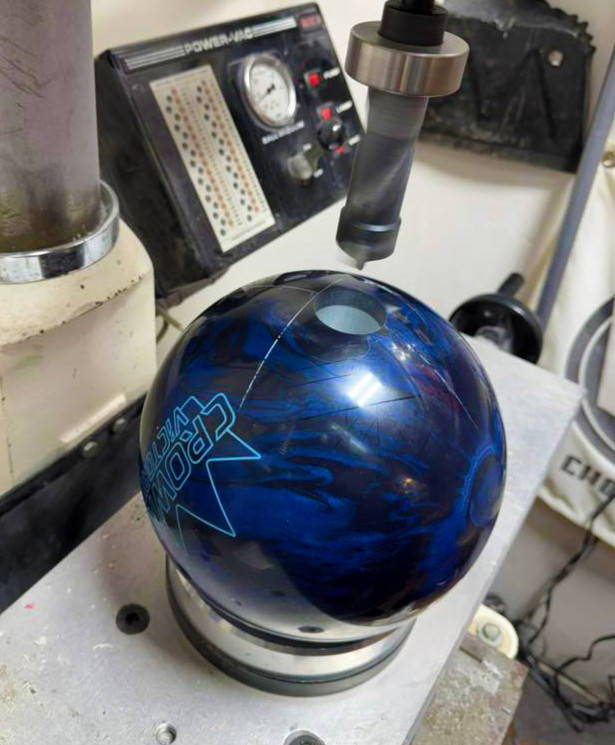 What's the highest game/series you've ever bowled the 1st time out of the box?
#BrunswickBowling #CrownVictory #HK22