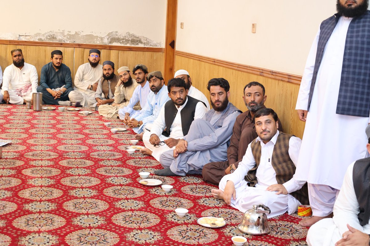 کوئٹہ:جے یو آئی صوبہ بلوچستان کی ڈیجیٹل میڈیا سیل اور ضلعی کوارڈینیٹرز کے اجلاس سے مرکزی کوآرڈینیٹر انجینئر ضیاء الرحمٰن ، صوبائی امیر مولانا عبد الواسع ، صوبائی جنرل سیکرٹری مولانا آغا محمود شاہ، صوبہ سندھ کے جنرل سیکرٹری علامہ راشد محمود سومرو صوبائی کوآرڈینیٹر خالد ولید سیفی