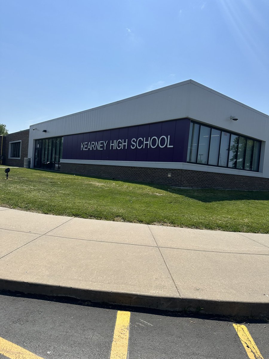 Coach Gregg Hollins (@gregg_hollins) on Twitter photo Great visit to Kearney High School today! Always good to connect with <a href="/CoachMinnick/">Logan Minnick</a> and the Bulldog Football program. Appreciate the time and hospitality!
#GRIT // 🦍 // #OAGAAG Great visit to Kearney High School today! Always good to connect with <a href="/CoachMinnick/">Logan Minnick</a> and the Bulldog Football program. Appreciate the time and hospitality!
#GRIT // 🦍 // #OAGAAG