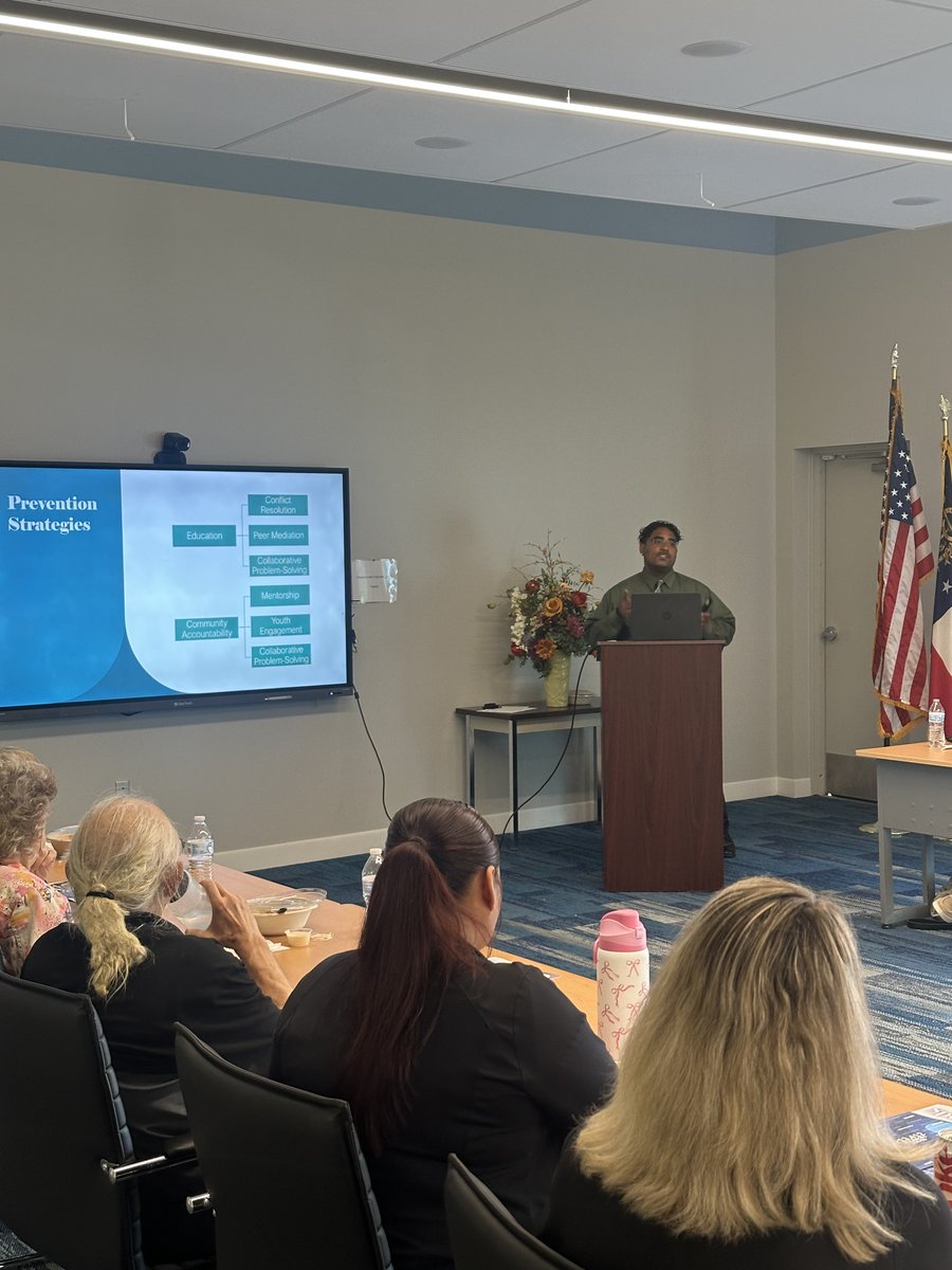 ServeAtRiskFam's tweet image. Special thanks to the Chamblee Nonprofit Partnership Program for allowing us to speak to community leaders about gun violence, prevention, and practical interventions for disrupting the cycles of violence. We are excited about what the future holds in @ChambleeGA