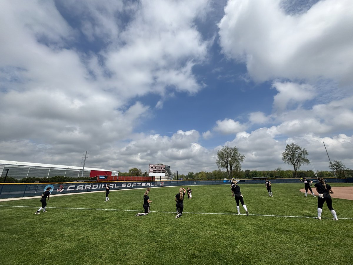 UIndySoftball's tweet image. Practice day! 🤘
