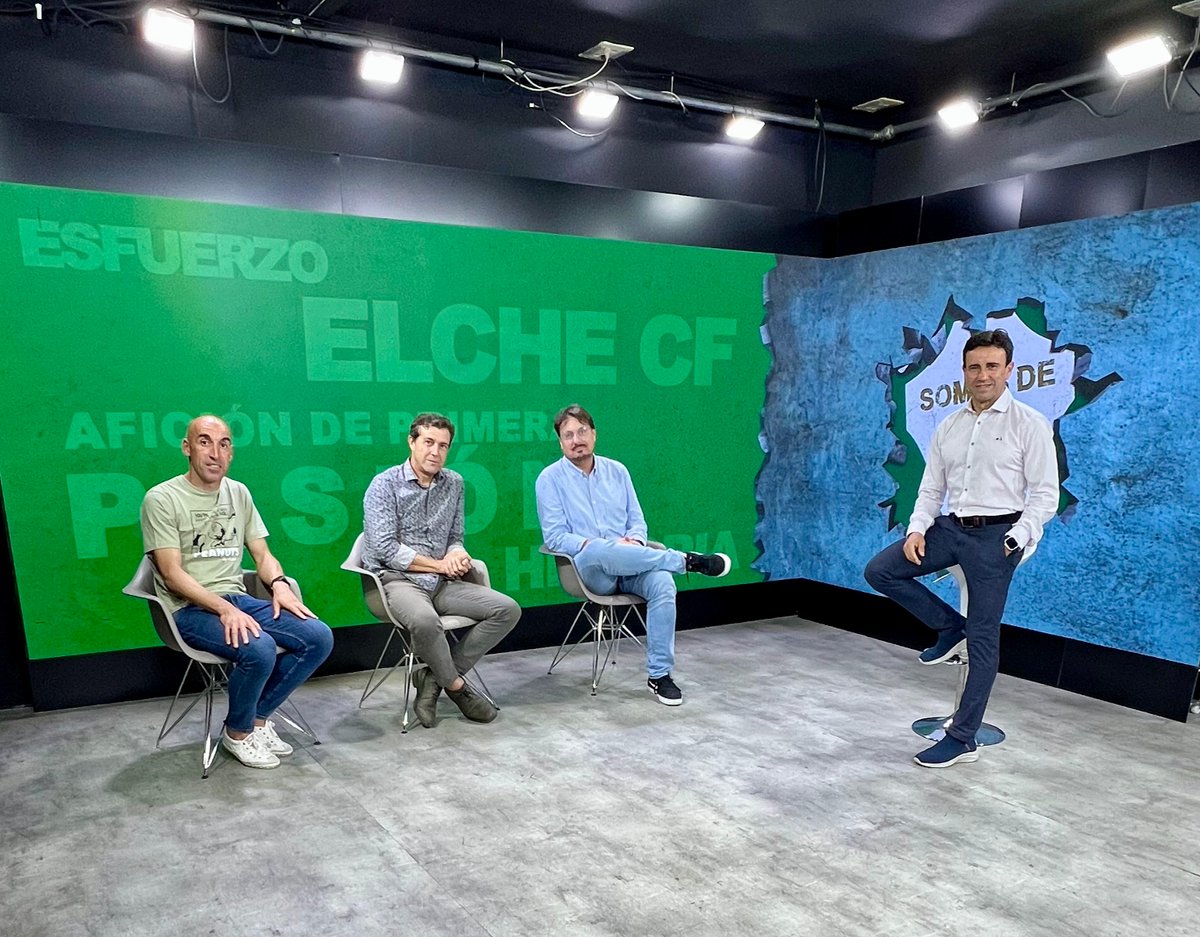 ⚽️ 𝐒𝐨𝐦𝐨𝐬 𝐝𝐞 𝐏𝐫𝐢𝐦𝐞𝐫𝐚 | Esta noche vuelve a #TeleElx la tertulia mensual sobre el #ElcheCF.

El equipo de Sarabia perdió ante el Levante, pero sigue líder y con opciones de ascenso

🎙️ <a href="/PacoGomezGil/">Paco Gómez</a> 

👥 <a href="/omanteca/">Óscar Manteca</a>, <a href="/HerreroPardo/">💚Paco Herrero💚💙💛💙💛</a> y <a href="/jjdiabol/">Jose Juan Figueiras</a> 

📺 A las 23:00 horas