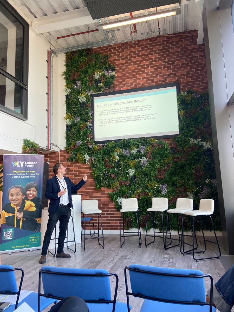 ✨ Community, Connection &amp; Mental Health ✨
Transition Specialist Natika and Mentee Liaisons Marriam and Rose had a wonderful time connecting with incredible organisations and youth workers across London at the Mental Health and Wellbeing Network event. 💬🧠

This year’s