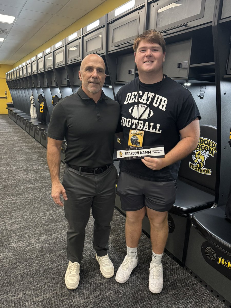 Had a great junior day at <a href="/RMCfootball/">𝗥𝗔𝗡𝗗𝗢𝗟𝗣𝗛-𝗠𝗔𝗖𝗢𝗡 𝗙𝗢𝗢𝗧𝗕𝗔𝗟𝗟</a> getting to know more about the academics and football program! Hope to get back on campus soon!
Thank you to <a href="/CoachNeuse/">Bryce Neuse</a> for the invite.

<a href="/CoachCroteau24/">Coach Croteau</a> 
<a href="/coachjcoleman/">Coach Coleman</a>