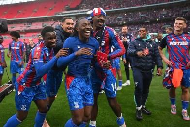 Saturday is huge day for Palace fans everywhere as we head to Wembley for the FA Cup Final against Man City. For those not going to the game, you must join the Philly Palace <a href="/theblacktaxiphi/">The Black Taxi</a> to watch with the Philly Palace. Kick off is 11.30am ET UTFP🔴🔵