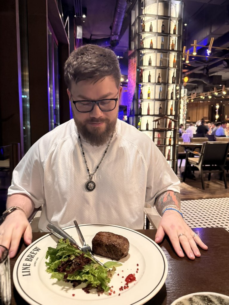 Trying horse meat for the first time in Astana🇰🇿! Neigh gonna lie…it’s tasty, less fat version of beef!