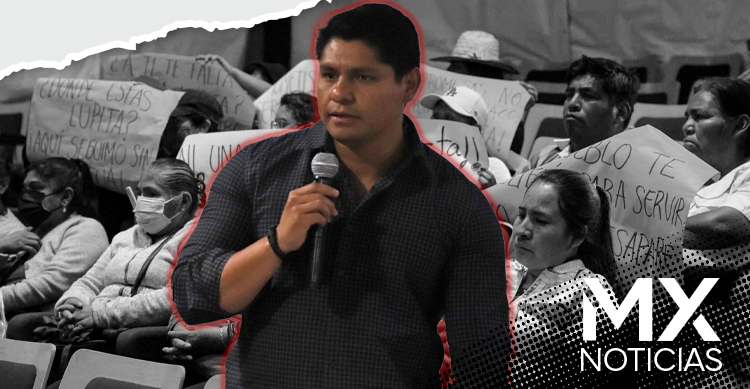 MXNoticias24's tweet photo. 📷 ¡Cuautlancingo sin agua y con furia ciudadana!
Vecinos exigen la destitución de #GuadalupeDaniel, titular de #SOSAPAC, por el desabasto que ya supera los seis meses. El alcalde @omarmunooz  responde y anuncia la creación de un Consejo Ciudadano para buscar soluciones urgentes. 📷📷
https://t.co/N9KKdztkKT