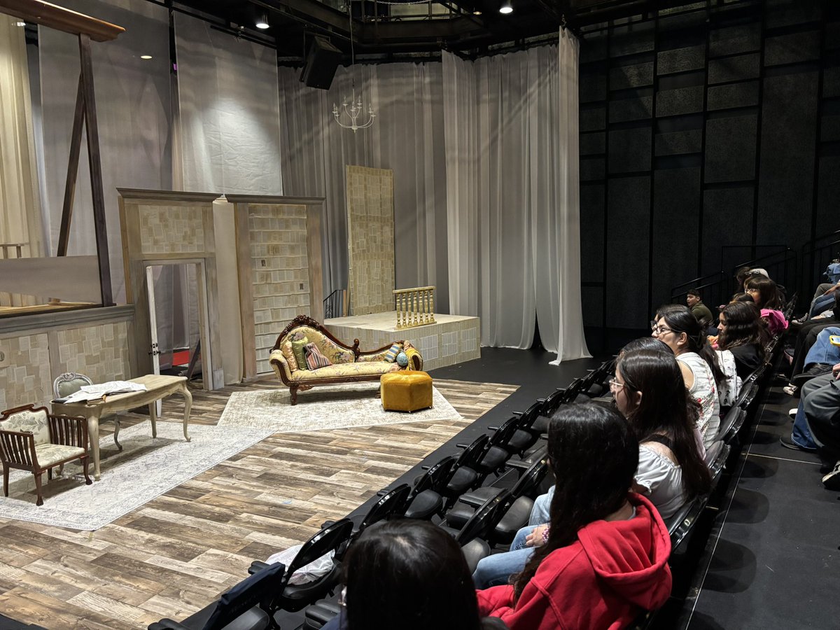 GoGoGo_Gomez's tweet photo. Great field trip day with the Theater and Dance classes. We got to tour the Tobin Center and see what it takes to put on a production in the different spaces. ♥️ @NISDZachry @NISD_FineArts @TobinCenterSA https://t.co/Lo3ME61gbm
