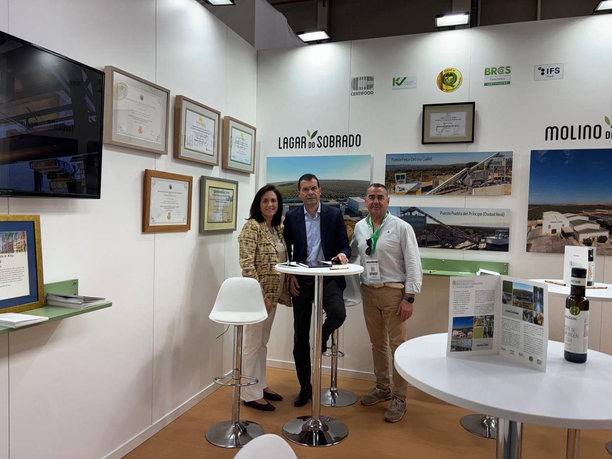 Arranca #Expoliva2025 y lo hacemos con orgullo: nuestro Molino del Genil Arbequina ha sido premiado como Mejor Aceite Ligero de Mayor Producción Convencional.
📍 Stands 19 y 19B
¡Te esperamos!
#MolinoDelGenil #PremiosExpoliva #AOVE #LagarDoSobrado
