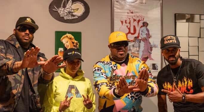 MET @cappadonnawutang OUT IN CT W/@alligator_alfred 🐊🐝‼️ BIG S/O @louieroca FOR PUTTIN' TOGETHER A SUPER DOPE EXPERIENCE 🙏🏽💯 WHOLE NIGHT WAS 🔥🔥🔥
LOVE TO ALL DA FAMILY DAT POPPED OUT N WENT CRAZY!!! @dozathedrumdealer718 @skrilla100 @crise_p_nyc @big_buks_buks <a href="/bearsnchills/">Iestyn Robinson</a>