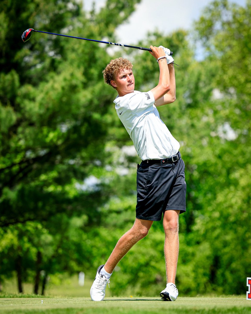 A birdie by freshman Max Faucquez has him at even par, and the Birds are just four strokes away from fifth place in the team standings.