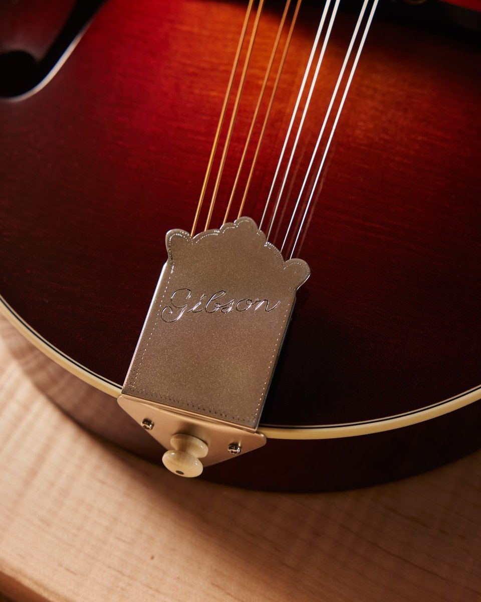 The F-5G Mandolin celebrates legendary Gibson design with player-friendly specs for the modern musician. No pickguard. Short fingerboard extension. Pure, uncompromised tone. Learn why the F-5G is  the industry standard for professional quality. Click here: ow.ly/8gYA50VNOzO
