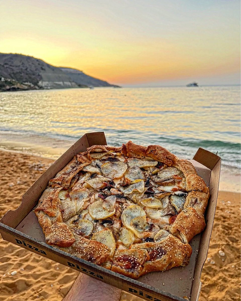 Visit Gozo (@visitgozo) on Twitter photo A slice of paradise. Have you tried traditional ftira in Gozo yet? 🍕
Golden-hour views and the perfect bite: this is how we do sunsets in Gozo. 🌅
📸 <a href="/foodiesmalta/">Travelfoodies Malta</a>
#ftira #sunsetdining #gozoeats #visitgozo #mediterraneanflavors A slice of paradise. Have you tried traditional ftira in Gozo yet? 🍕
Golden-hour views and the perfect bite: this is how we do sunsets in Gozo. 🌅
📸 <a href="/foodiesmalta/">Travelfoodies Malta</a>
#ftira #sunsetdining #gozoeats #visitgozo #mediterraneanflavors