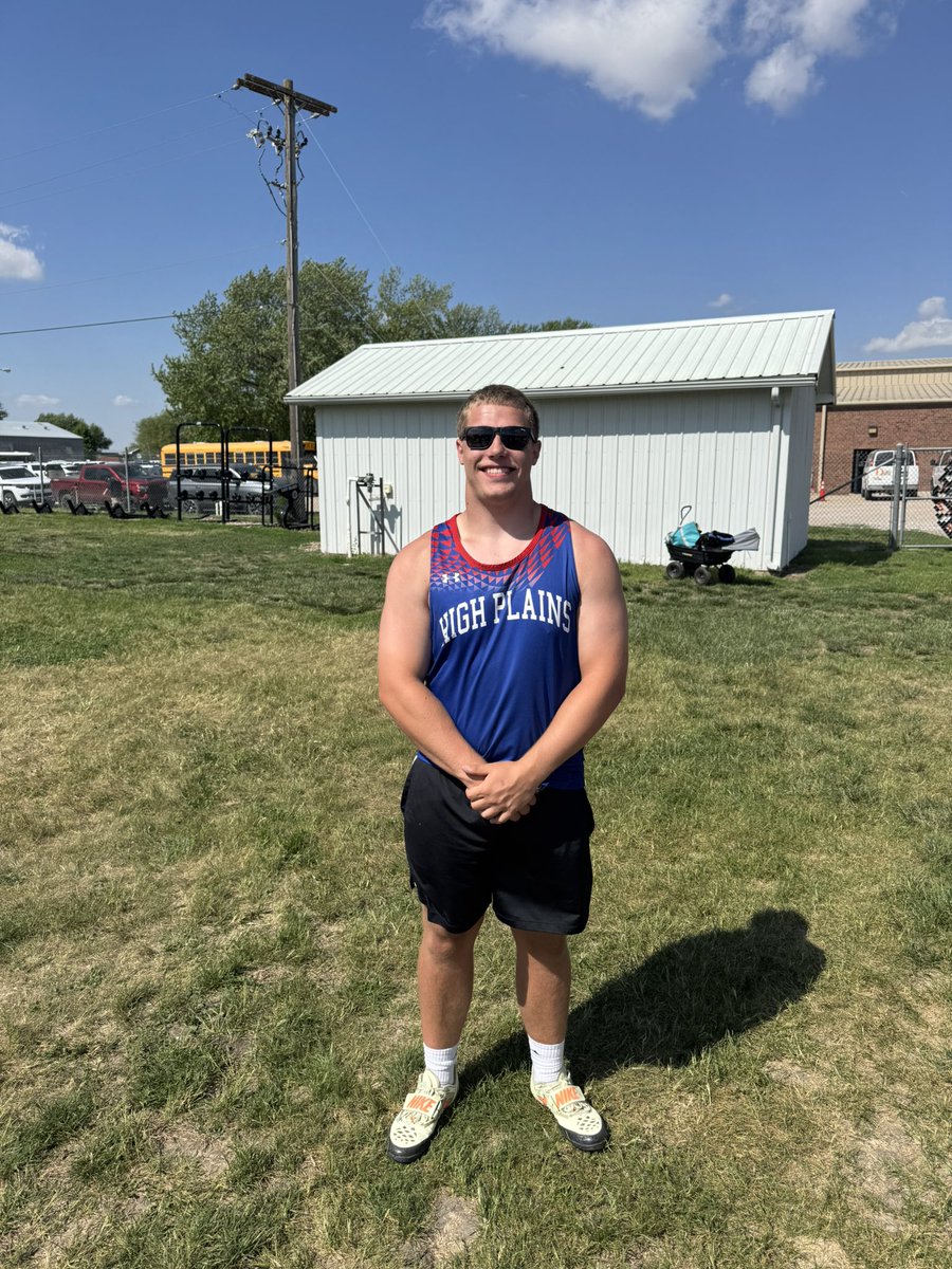 District Champ 🏆 - Shot Put - 48’ 1.5”👀

Caleb Sharman⚡️

State Qualifier 🚨

#BurkeBound💥
