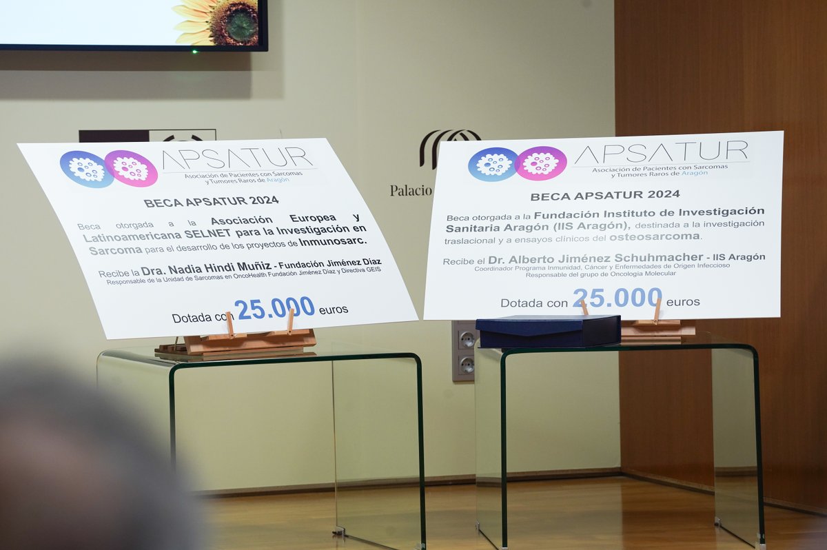 Cortes de Aragón (@cortes_aragon) on Twitter photo 🏆El secretario primero de las Cortes, <a href="/gerardo_olivan/">Gerardo Oliván</a>, acompañado por otros diputados, ha asistido esta tarde a la entrega de becas y Premio <a href="/Apsatur_A/">APSATUR Aragón</a>, que han sido concedidas a <a href="/BrotoJavier/">Javier Martin Broto</a> y a Alberto Jiménez. 🏆El secretario primero de las Cortes, <a href="/gerardo_olivan/">Gerardo Oliván</a>, acompañado por otros diputados, ha asistido esta tarde a la entrega de becas y Premio <a href="/Apsatur_A/">APSATUR Aragón</a>, que han sido concedidas a <a href="/BrotoJavier/">Javier Martin Broto</a> y a Alberto Jiménez.