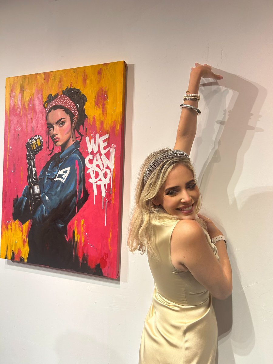 Sarah Pustilnik tweet media