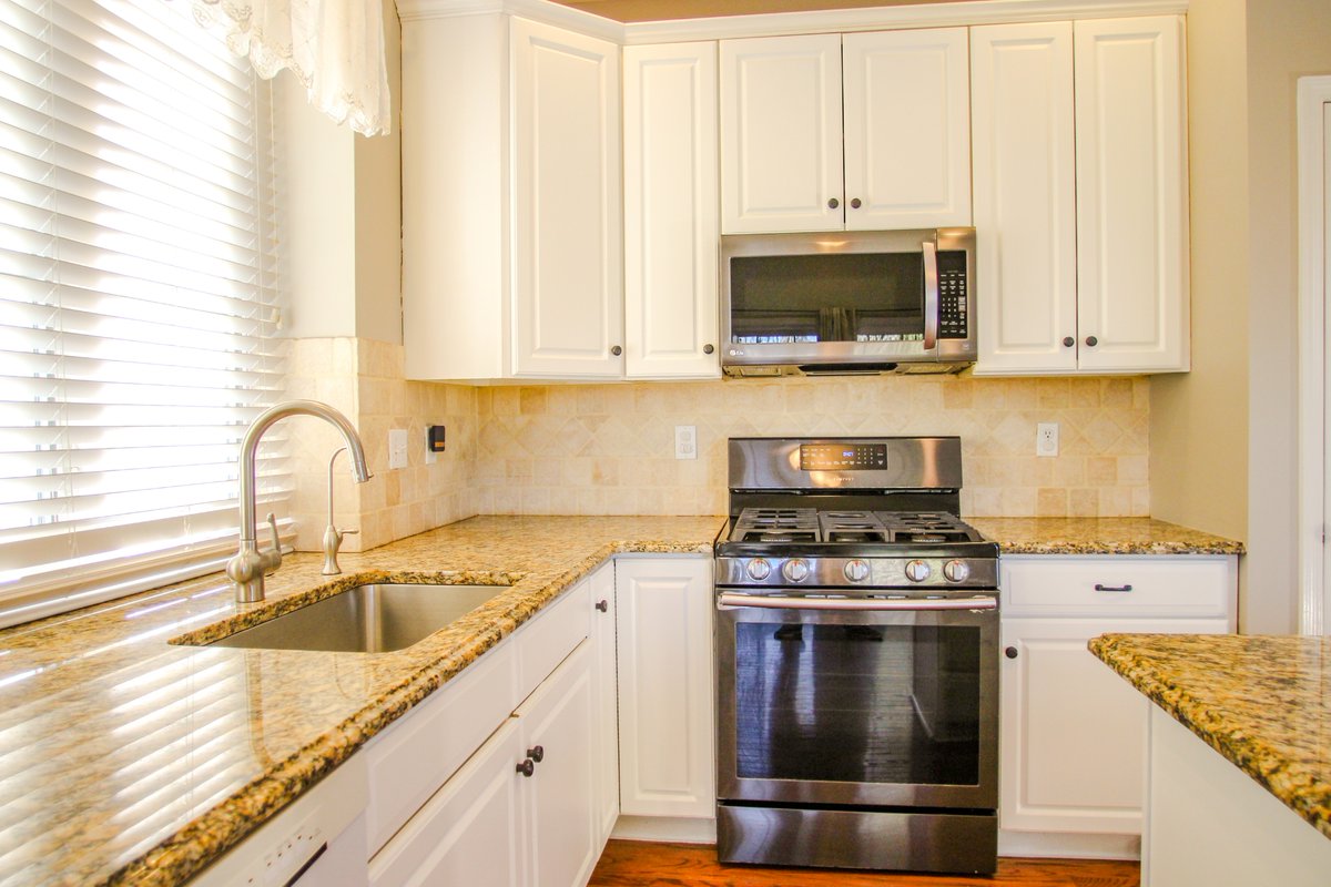 Empty homes age not always easy to take pictures of. Here's one we did a few weeks ago. 

redfin.com/PA/West-Cheste…