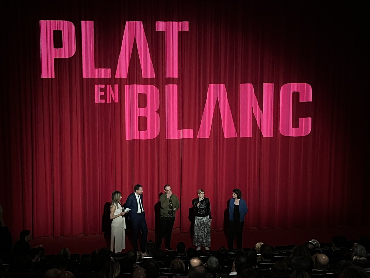 Sense ficció (@senseficcio) on Twitter photo Presentació dins del <a href="/DocsBarcelona/">DocsBarcelona</a> del documental “Plat en blanc”
🍽️ Una mirada íntima al <a href="/DisfrutarBCN/">Disfrutar Barcelona</a>, el millor restaurant del món
🗓️ Estrena, dimarts 20, a les 22.05, a <a href="/som3cat/">3Cat</a>
#PlatEnBlanc3Cat
🔗 3cat.cat/3cat/plat-en-b… Presentació dins del <a href="/DocsBarcelona/">DocsBarcelona</a> del documental “Plat en blanc”
🍽️ Una mirada íntima al <a href="/DisfrutarBCN/">Disfrutar Barcelona</a>, el millor restaurant del món
🗓️ Estrena, dimarts 20, a les 22.05, a <a href="/som3cat/">3Cat</a>
#PlatEnBlanc3Cat
🔗 3cat.cat/3cat/plat-en-b…