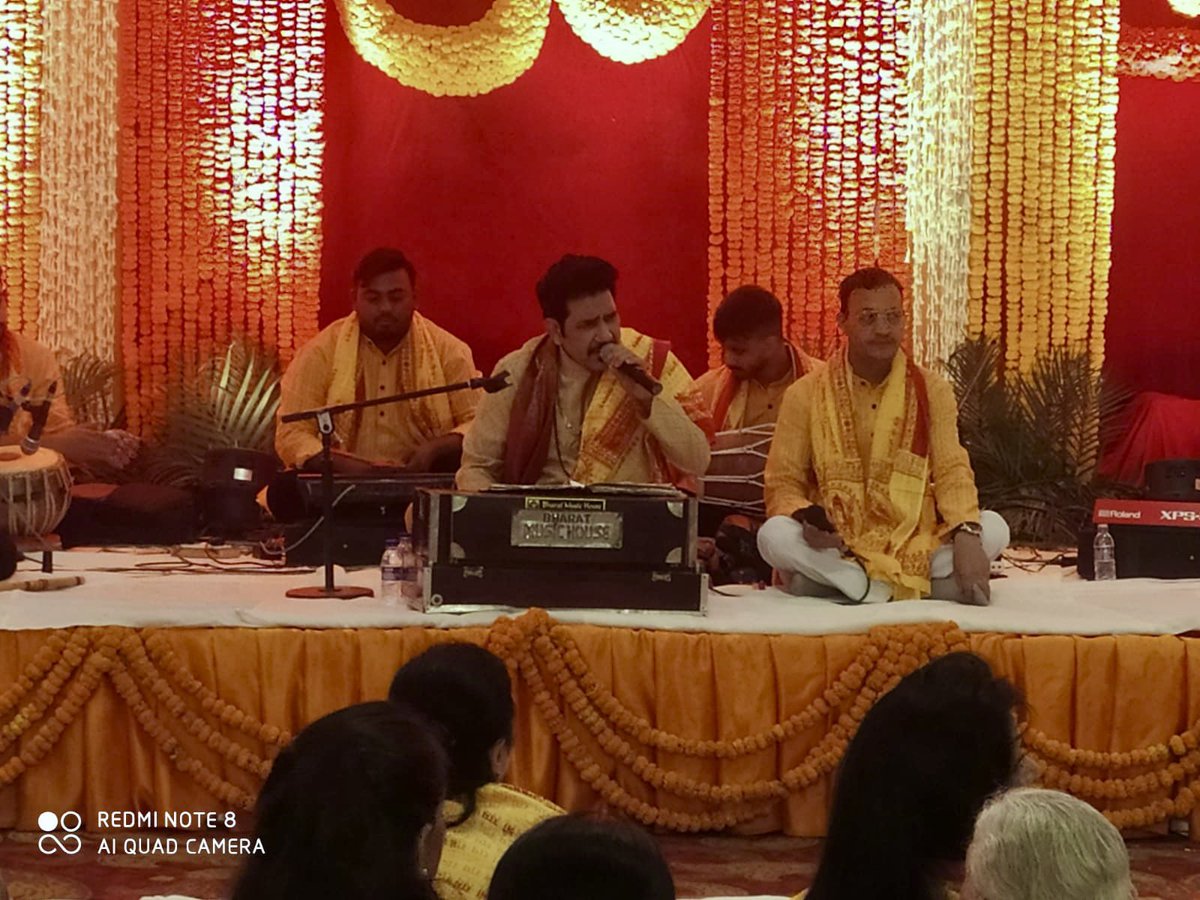 Punjab kesri presents MahaMrityunjaya Matr by very famous Shanker Sahani at Varishth Nagrik Kesri for the well being of elders ❤️

The occasion was graced by Honourable Chief Minister of Delhi Mrs Rekha Gupta
And Minister of water Mr Parvesh Verma⭐️
Special Thanks to Mrs Kiran