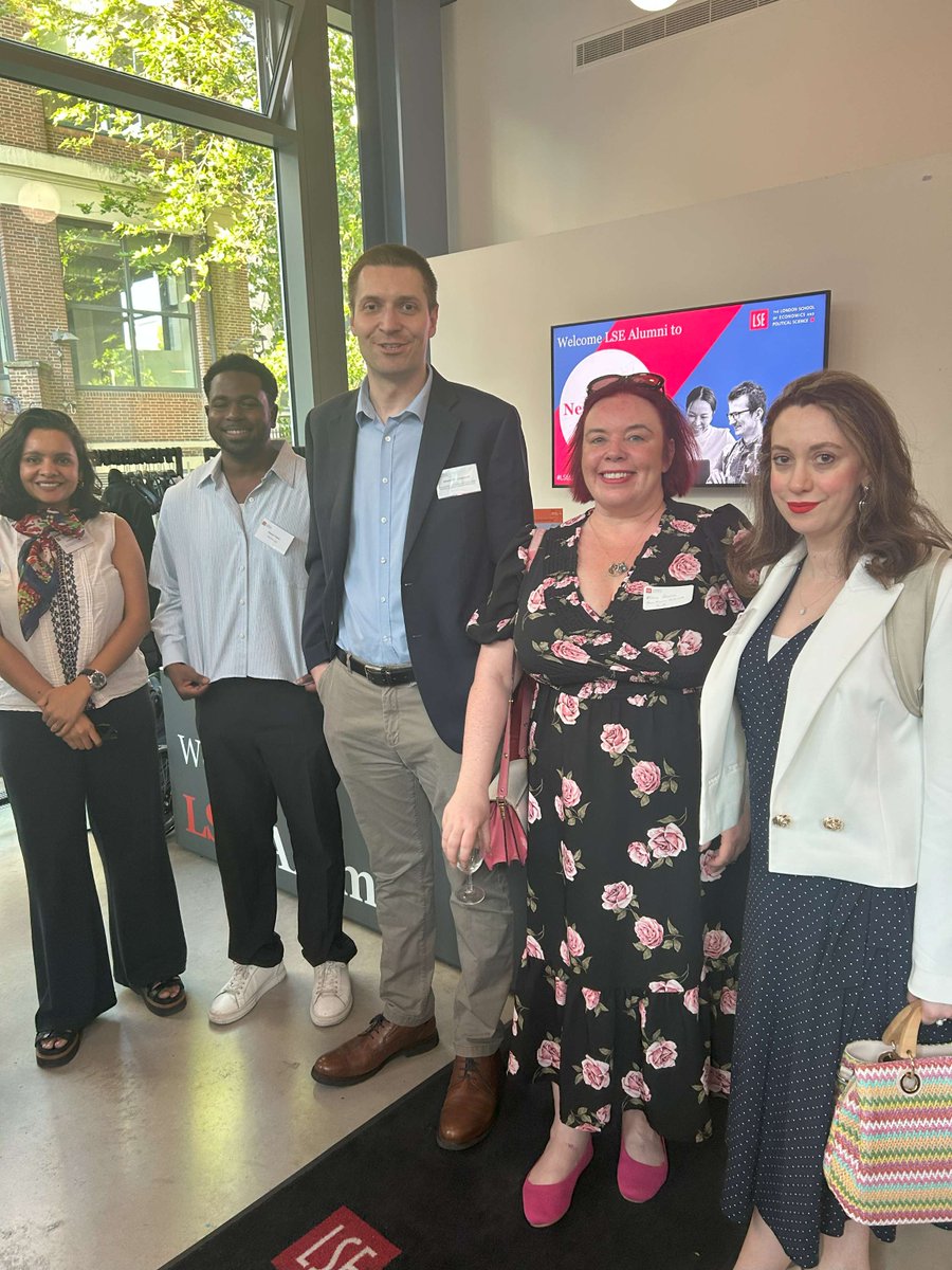 LSE Alumni (@lsealumni) on Twitter photo Thank you to everyone who joined us for our #lsegnn25 event in London yesterday.
It was a fantastic opportunity to network and learn more about perfectionism from Dr Thomas Curran, Associate Professor in <a href="/LSE_PBS/">LSE Psychological & Behavioural Science</a>.
#lsealumni #stillpartoflse #lse #londonschoolofeconomics Thank you to everyone who joined us for our #lsegnn25 event in London yesterday.
It was a fantastic opportunity to network and learn more about perfectionism from Dr Thomas Curran, Associate Professor in <a href="/LSE_PBS/">LSE Psychological & Behavioural Science</a>.
#lsealumni #stillpartoflse #lse #londonschoolofeconomics