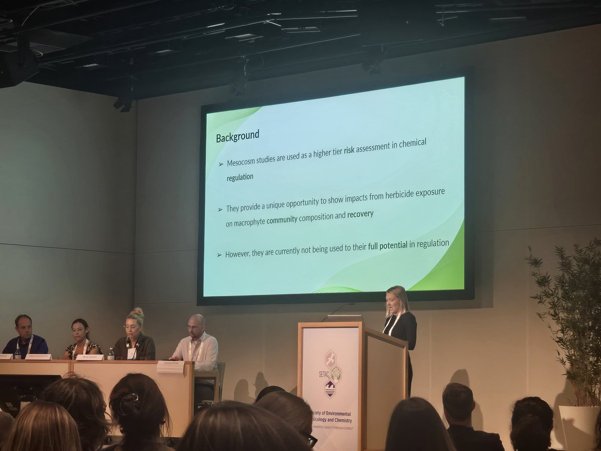 Great presentation by Isabel today at SETAC on her <a href="/ECORISC_CDT/">ECORISC CDT</a> PhD project exploring the impact of a plant protection product on aquatic macrophytes and their recovery post-exposure. <a href="/YorkEnvironment/">Department of Environment and Geography</a>