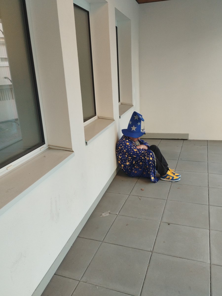 tristesse... game of rôles commence bientôt
donc game of rôles se termine bientôt