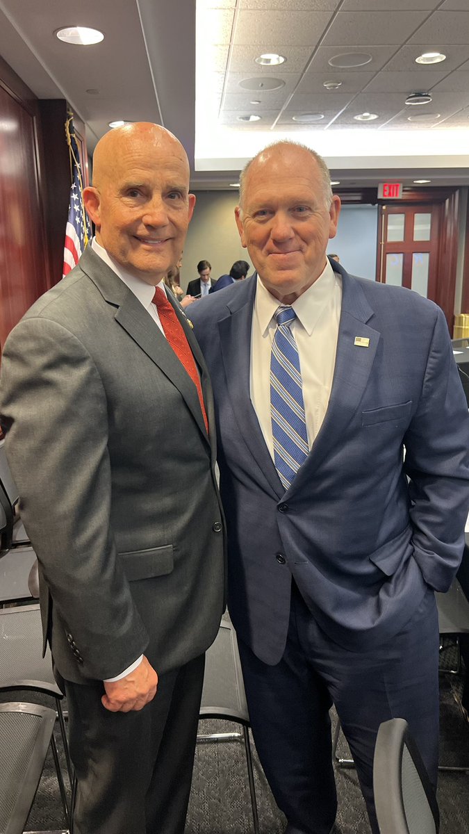 Rep. Keith Self (@repkeithself) on Twitter photo Rumor has it, he eats nails for breakfast.
The man who tracks down Tren De Aragua gang members while you sleep! 🇺🇸💪
Border Czar <a href="/RealTomHoman/">Thomas D. Homan</a>! Rumor has it, he eats nails for breakfast.
The man who tracks down Tren De Aragua gang members while you sleep! 🇺🇸💪
Border Czar <a href="/RealTomHoman/">Thomas D. Homan</a>!