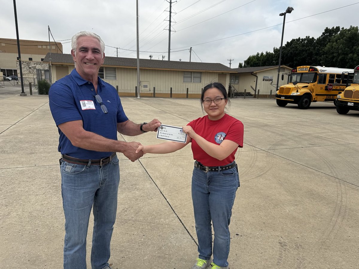 The Roosevelt JROTC CyberPatriot team each received $1,000 scholarship checks from the AFCEA Alamo Foundation this morning for their placement this year at the State level. ⁦<a href="/WeAreTRHS/">Theodore Roosevelt High School - NEISD</a>⁩ ⁦<a href="/NEISD_rudyj/">Rudy Jimenez</a>⁩ ⁦<a href="/JrotcDai/">Army JROTC-NEISD-DAI</a>⁩ ⁦<a href="/dr_maika/">Sean Maika</a>⁩ ⁦<a href="/JrotcNeisd/">NEISD JROTC</a>⁩