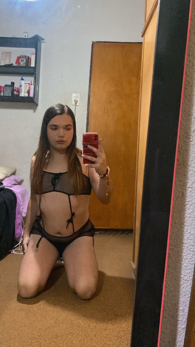 victoriaa_stan's tweet photo. Que me harían?🙈💋 https://t.co/gsKvUVKrme