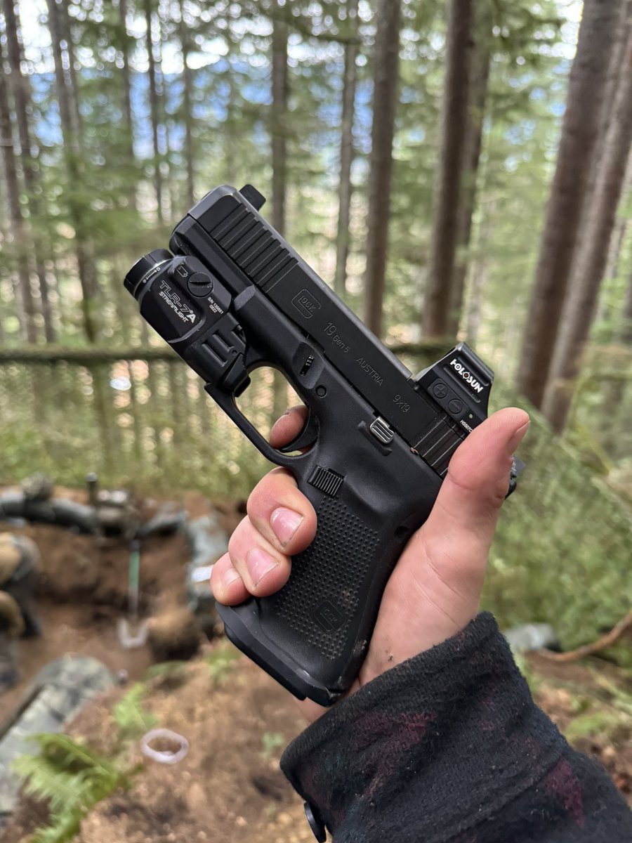 PNWGUERRILLA tweet media