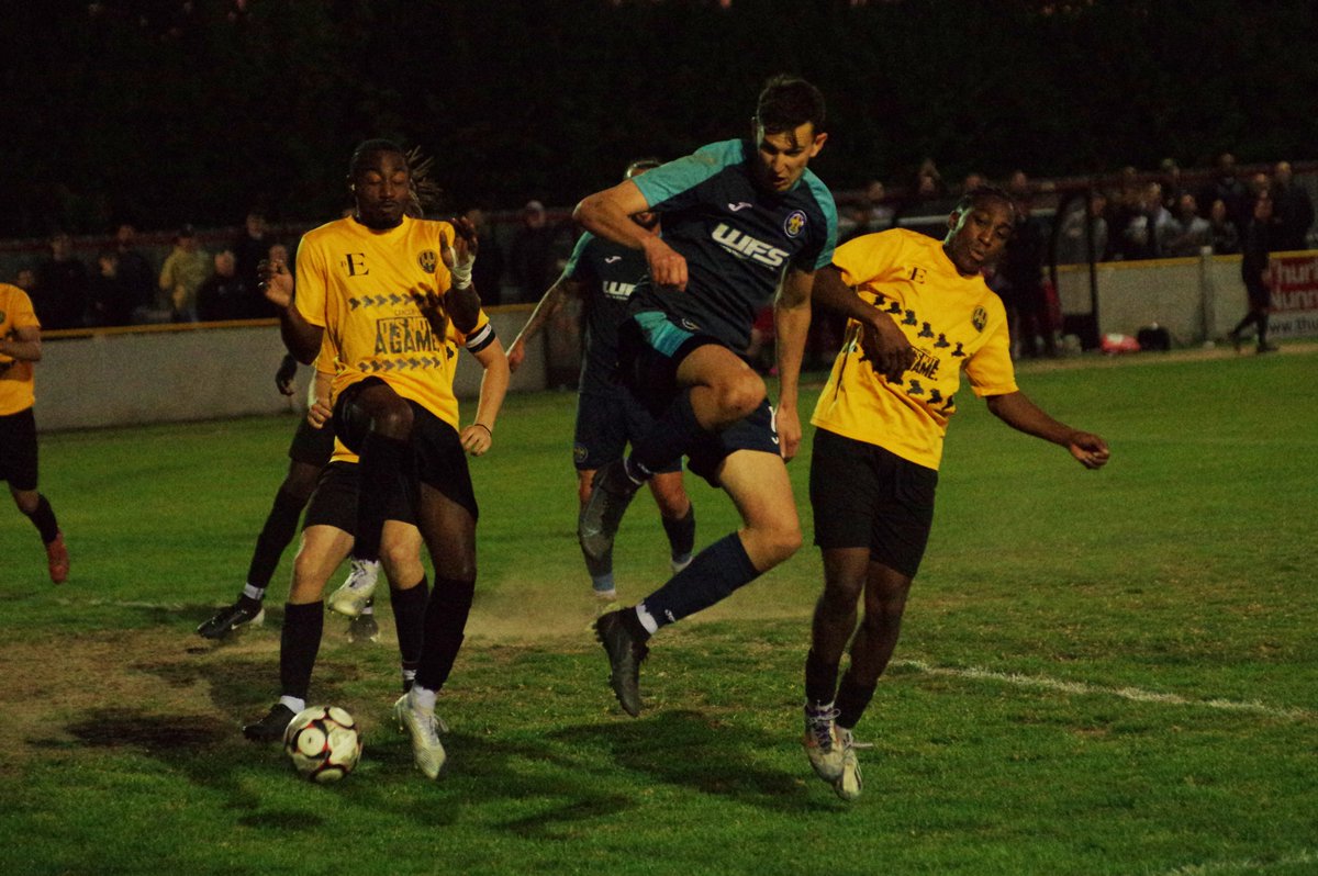 RayleighFootie's tweet image. A few photos📸 as Rayleigh fall at the final hurdle, but everyone at @RayleighTownFC1 should be super proud at what this group of players and the management team have achieved in their first season as a step 6 club🫡
@NonLeagueCrowd @NonLeagueUK_
