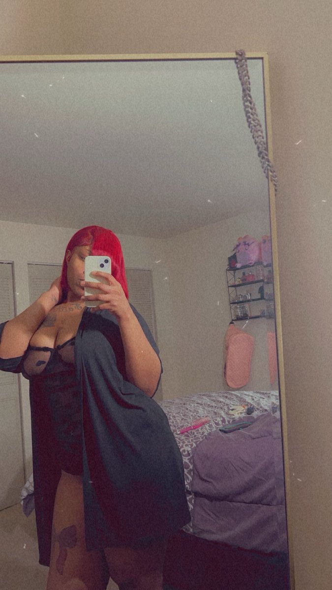 Went to bed looking good an smelling good 🥰😘