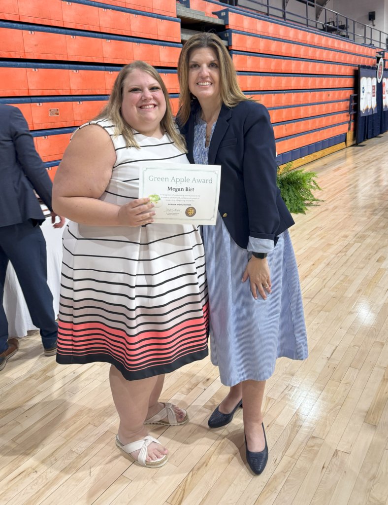 Celebrating the bright future of education! Last night at our End-of-Year Banquet, we proudly presented the Green Apple Teacher Awards to some truly outstanding new teachers who have already made a remarkable difference in their schools.