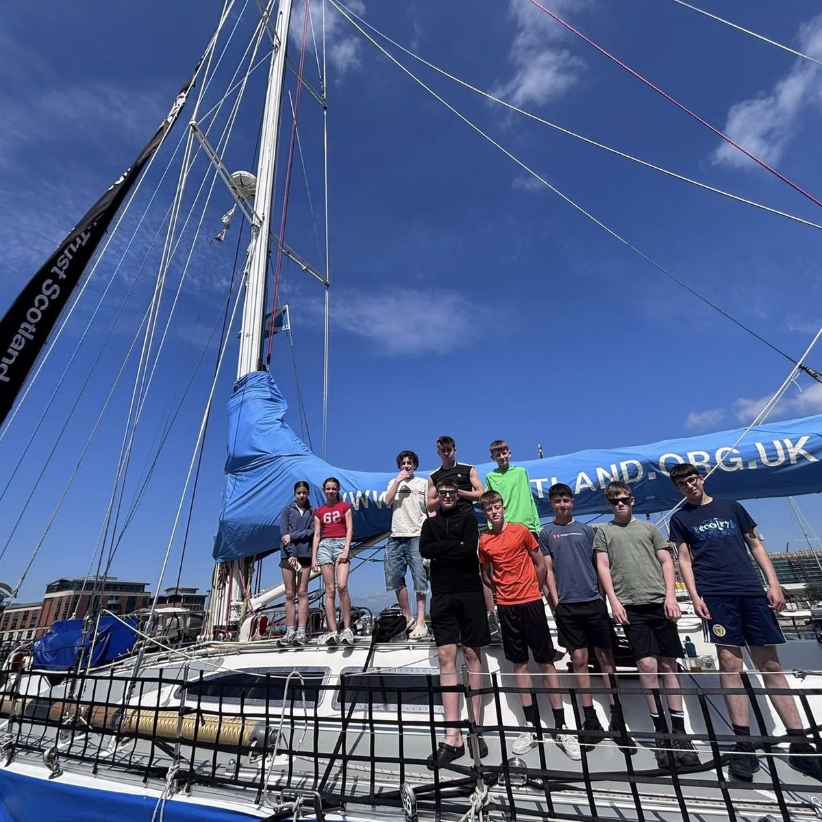 Ocean Youth Trust 2025: An epic 16hr sail brought us to… Belfast!! We sailed into the sunset and into dock at 1:20am thanks to a super effort from the crew! Today we explored Belfast and have been working on competent crew qualifications.