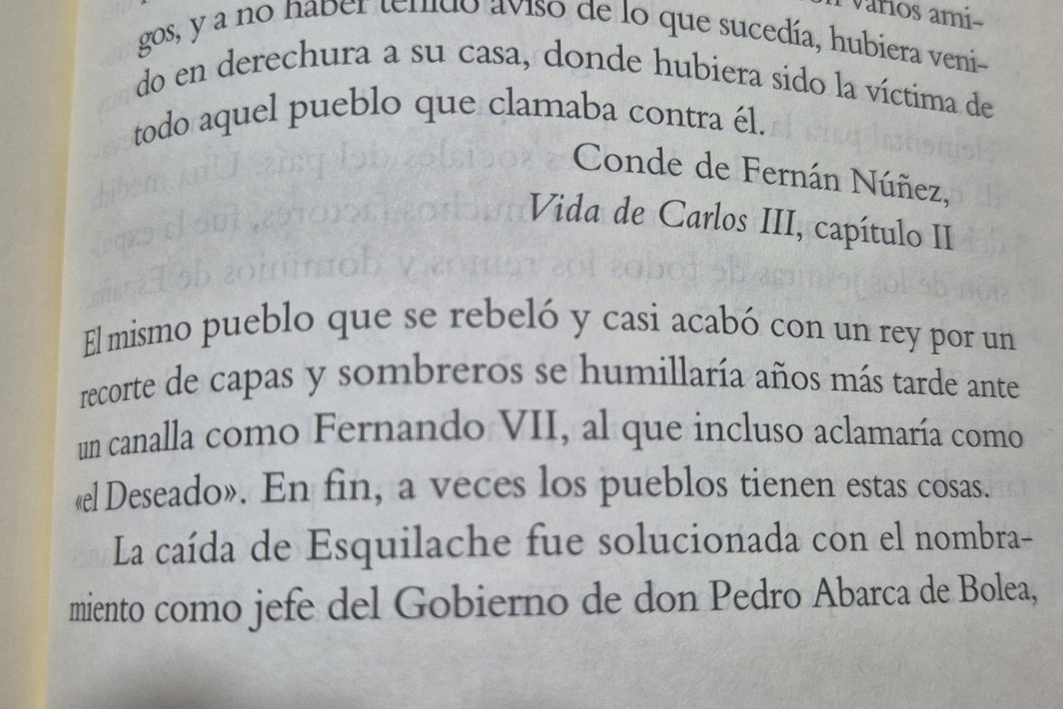José Luis Corral en "una historia de España". Me encanta.