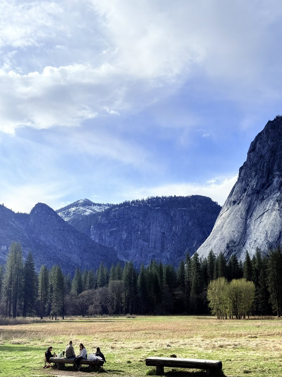 tparsakorn's tweet image. Spring Yosemite 🏔️