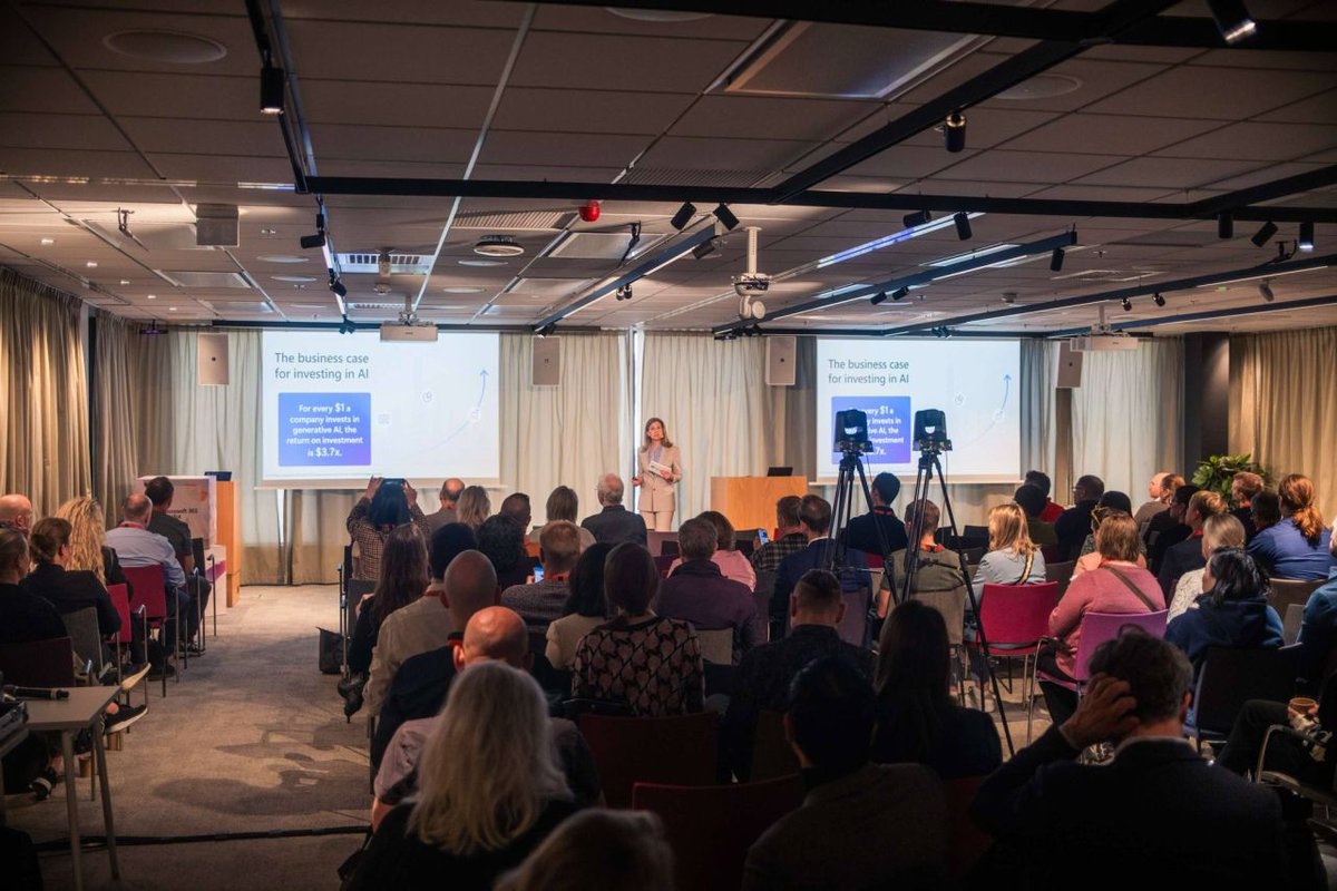 Copilot Roadshow at #MicrosoftSweden! Sessions led by their employees and partners, and engaging panel discussions on how Copilot and AI are revolutionizing the workplace. Thanks,Microsoft, for inviting us to share how we help build digital skills. Proud to be a #MicrosoftPartner