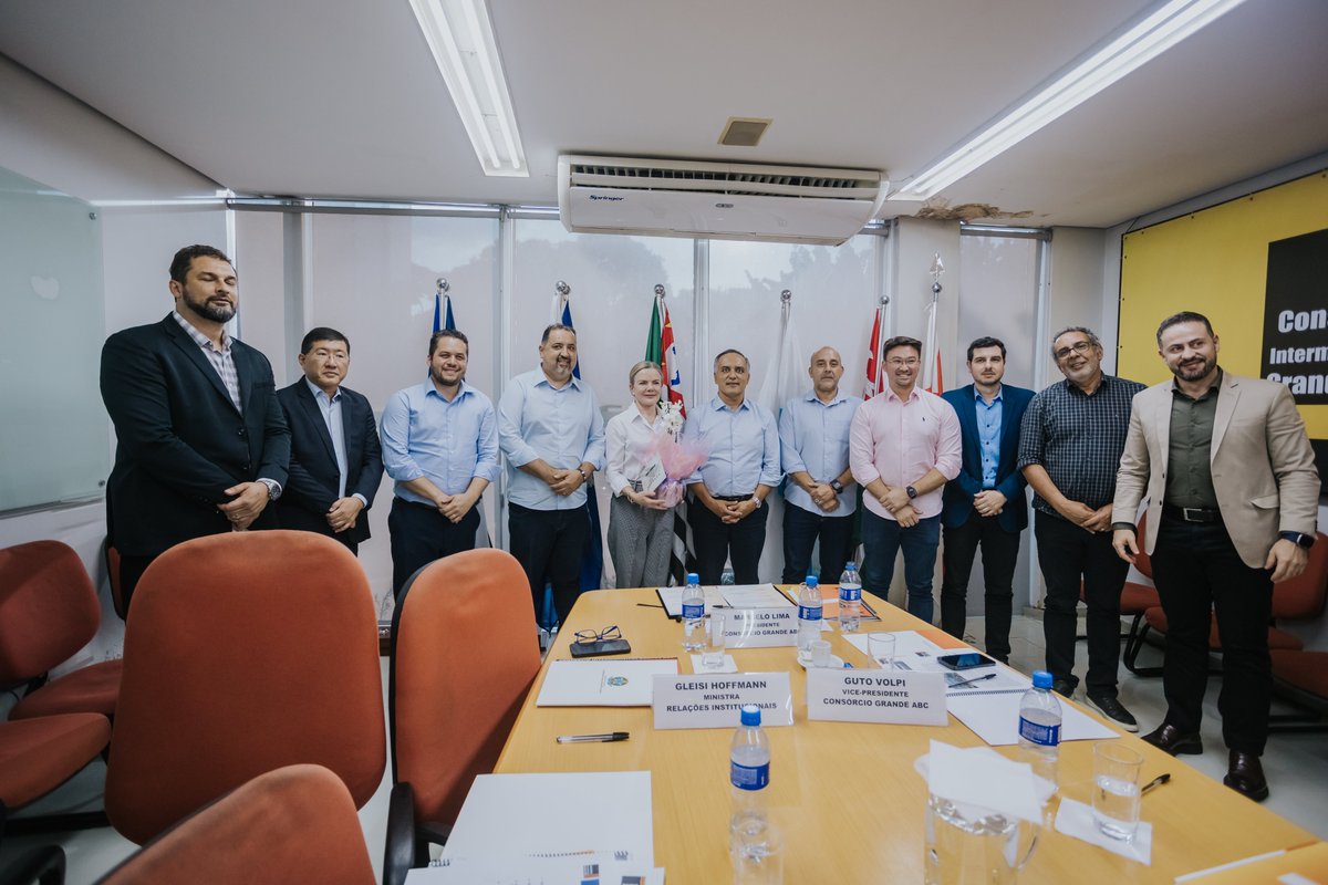 consorcioabc's tweet photo. Em visita de ministra, Consórcio ABC pleiteia mudanças no PAC e agilidade na PEC 66
Leia mais: https://t.co/CV9eG50ESu
#consorcioabc #grandeabc #abcpaulista #governofederal #pec66 #pac https://t.co/C7hj28Q0dG