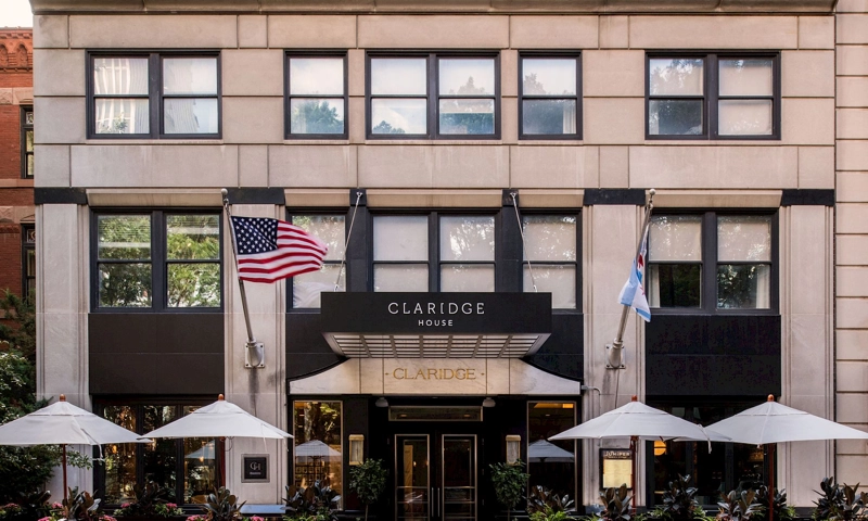 1HotelNews's tweet image. Claridge House Chicago Hotel Sold: The new owners plan to rebrand the hotel as a Tapestry Collection by Hilton, with the conversion expected to be completed this summer. hotelnewsresource.com/article136476.… #HotelNews #ClaridgeHouse #ChicagoHotels