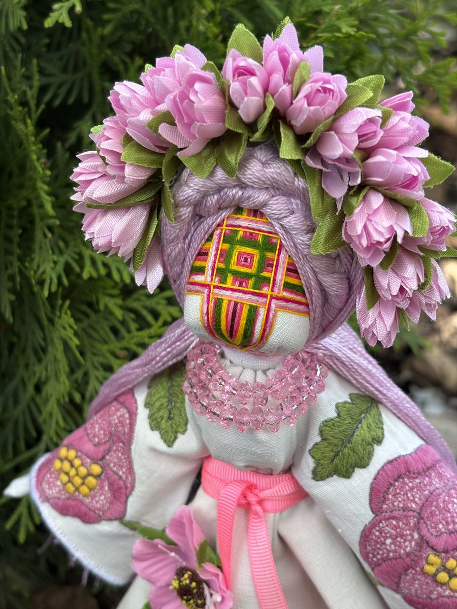Лілія Франчук🇺🇦 (@ukrainian_dolls) on Twitter photo Motanka raffle🌿🌿🌿
I want to hold a raffle, but so far there is only one participant. Let's gather 10 people and I will hold a raffle right away! Participation fee - $10
PayPal - sotulaliliya@gmail.com Motanka raffle🌿🌿🌿
I want to hold a raffle, but so far there is only one participant. Let's gather 10 people and I will hold a raffle right away! Participation fee - $10
PayPal - sotulaliliya@gmail.com