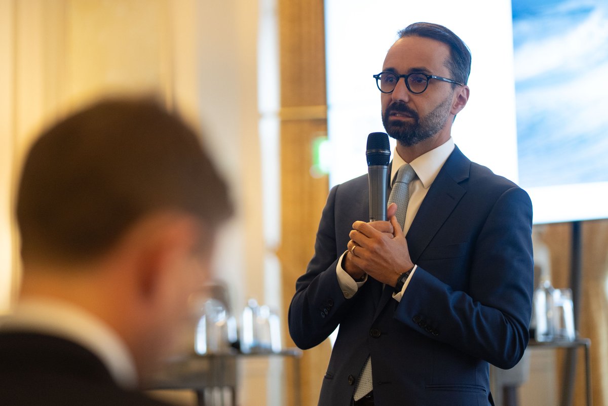 UBP - Union Bancaire Privée (@ubp_group) on Twitter photo UBP’s experts #Kier_Boley and #John_Argi recently brought together thought leaders in #hedgefunds at our annual UBP Hedge Fund Conference in London. At various panels, the experts explored investment opportunities in the asset class. UBP’s experts #Kier_Boley and #John_Argi recently brought together thought leaders in #hedgefunds at our annual UBP Hedge Fund Conference in London. At various panels, the experts explored investment opportunities in the asset class.