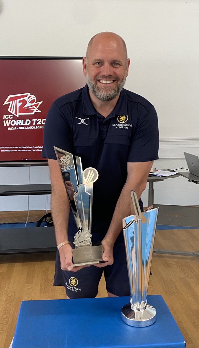 kirkland_ra's tweet image. Not the everyday the @ICC @T20WorldCup Trophy visits your school!
Thank you @guernseycricket @FrithJeremy99 @GuernseySports 🏏
#Guernsey #Cricket #GreenCaps