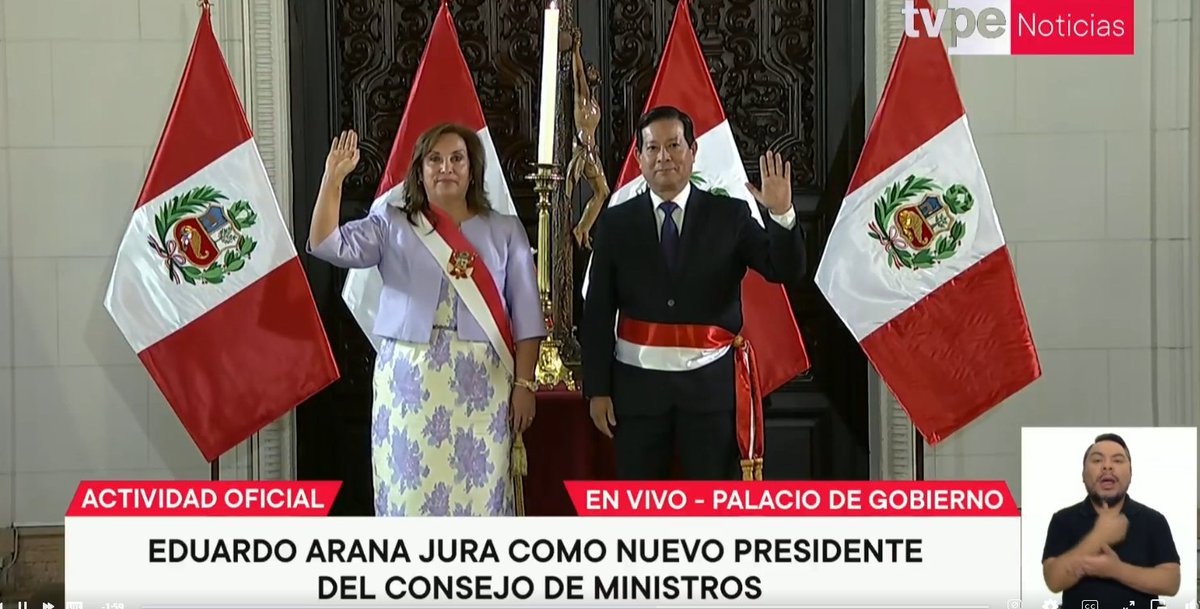 cviguria's tweet image. Entonces, Dina Boluarte tomó juramento como premier a Eduardo Arana, investigado por el caso Cuellos Blancos. 

En el gobierno de los hermanos Boluarte, el hermanito!