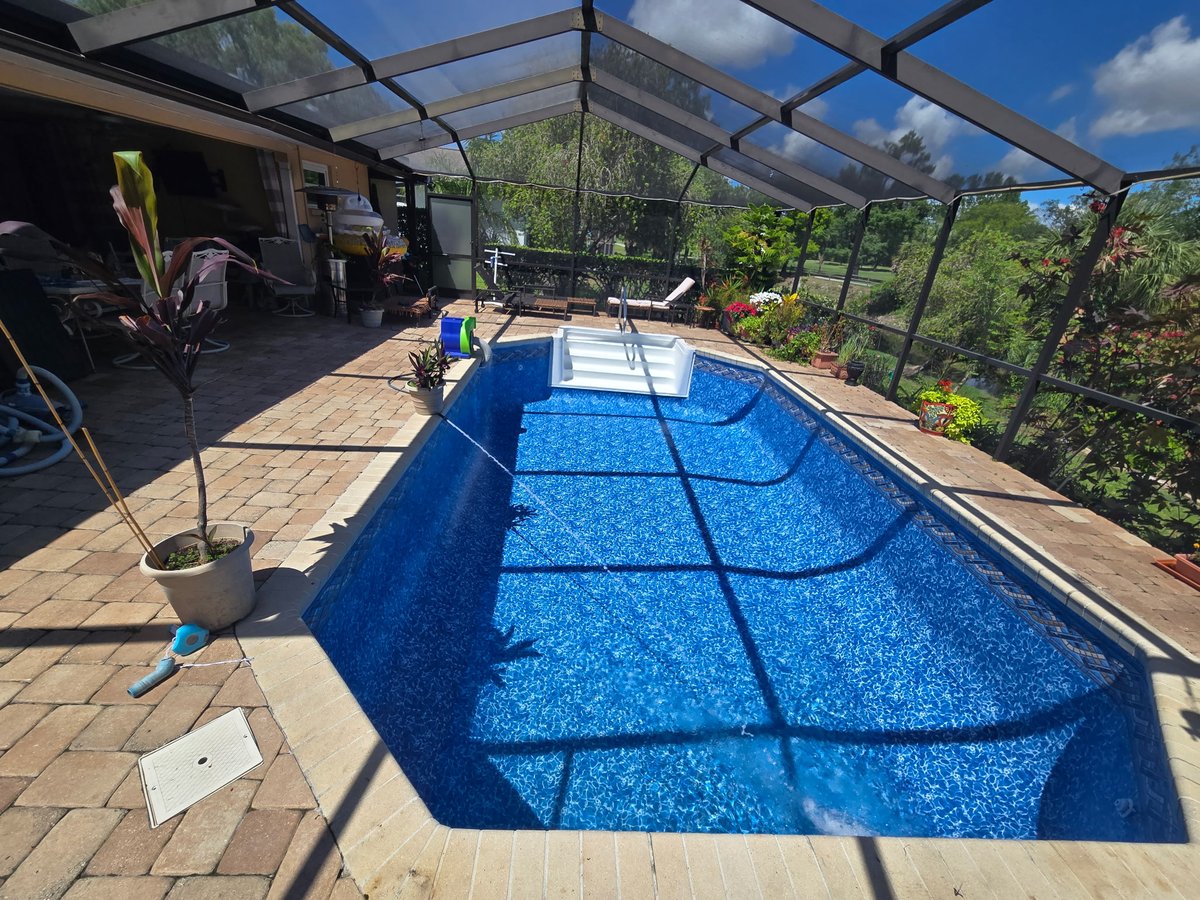 ppalmpools's tweet image. Just completed a stunning pool restoration job! The client got in touch for a liner refresh, so we installed a lovely Panama Royal Prism Vinyl Liner, accompanied by new Haywood trim and faceplates. All looking fab! #poolrestoration #LathamVinylLiner