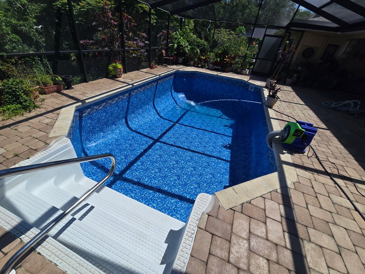 ppalmpools's tweet image. Just completed a stunning pool restoration job! The client got in touch for a liner refresh, so we installed a lovely Panama Royal Prism Vinyl Liner, accompanied by new Haywood trim and faceplates. All looking fab! #poolrestoration #LathamVinylLiner
