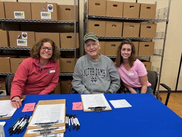 NDMN is proud to partner with the VA Hospital of Minnesota for its Veteran Food Pantry program. Volunteers gather one Monday and one Tuesday every month to package and distribute boxes. Interested in assisting? Reach out to the Club for more information!