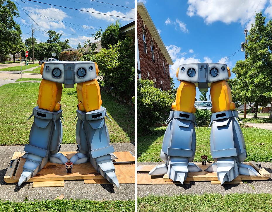 KingbotCustoms's tweet image. 8ft Unicron build update! Finally got the big-guy outside yesterday for good pics & video. He's about 50-60% completed now. Wingspan will be about 8ft wide & just as tall once finished. I built a custom skid to move him around easier, he's a beast! ๐ช๐