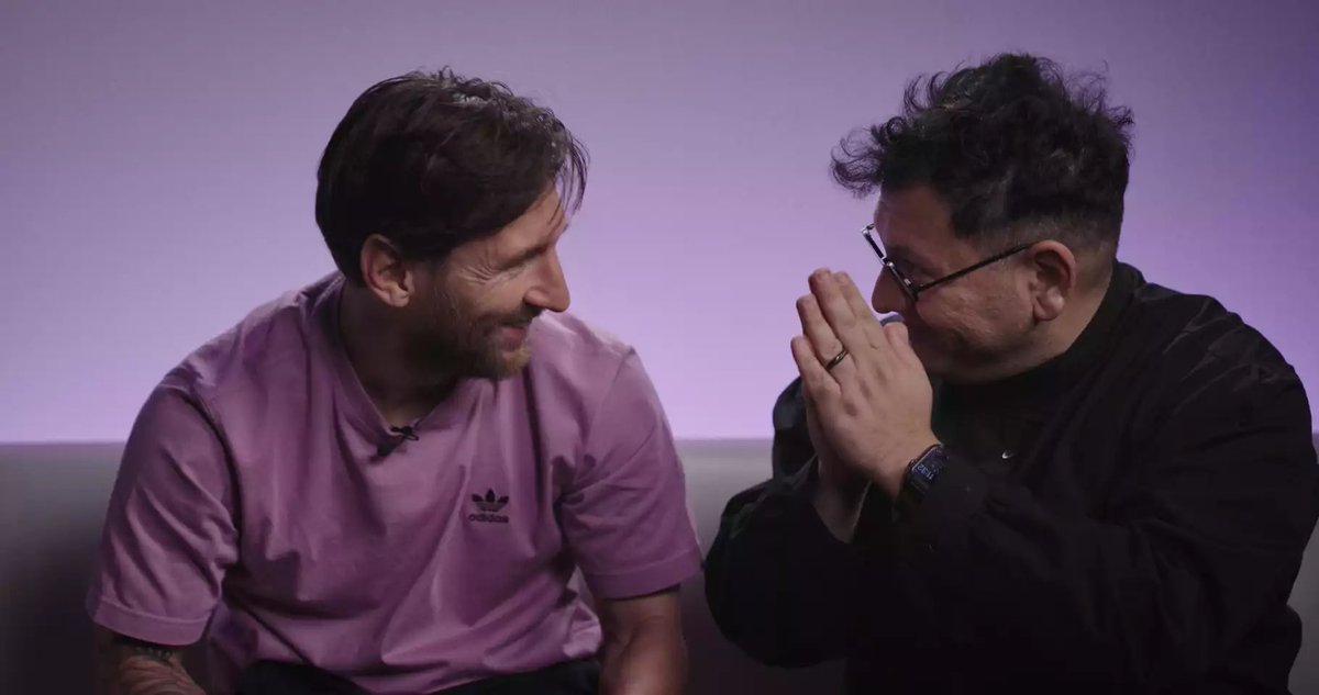Now Media (@nowmedia) on Twitter photo NEWS: <a href="/refikanadol/">Refik Anadol</a> is collaborating with Lionel Messi on a new AI artwork ⚽️
The piece will visualize Messi’s favorite career goal — selected from over 800 — and debut at Christie’s NY on June 11
Proceeds benefit UNICEF via the Inter Miami CF Foundation NEWS: <a href="/refikanadol/">Refik Anadol</a> is collaborating with Lionel Messi on a new AI artwork ⚽️
The piece will visualize Messi’s favorite career goal — selected from over 800 — and debut at Christie’s NY on June 11
Proceeds benefit UNICEF via the Inter Miami CF Foundation