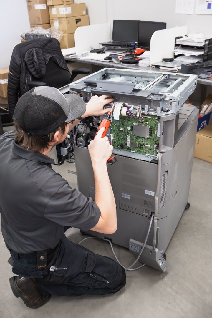 LesOlsonIT's tweet image. Our certified print techs = less downtime, more uptime. Fast. Reliable. Trained to keep your business running. 💼🛠️We're always ready when you need us. #PrintSupport #TechExperts #BusinessBackup